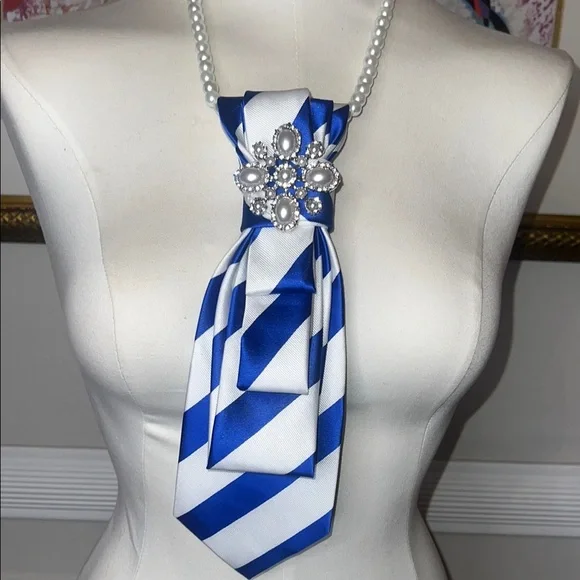 Colorful New Inventory Announcement Sign - Picture 12 of 17